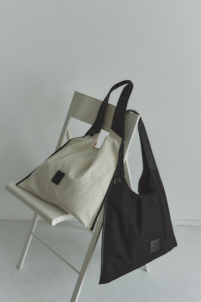 RT;ESKA / Shape Tote - Triangle / ivory