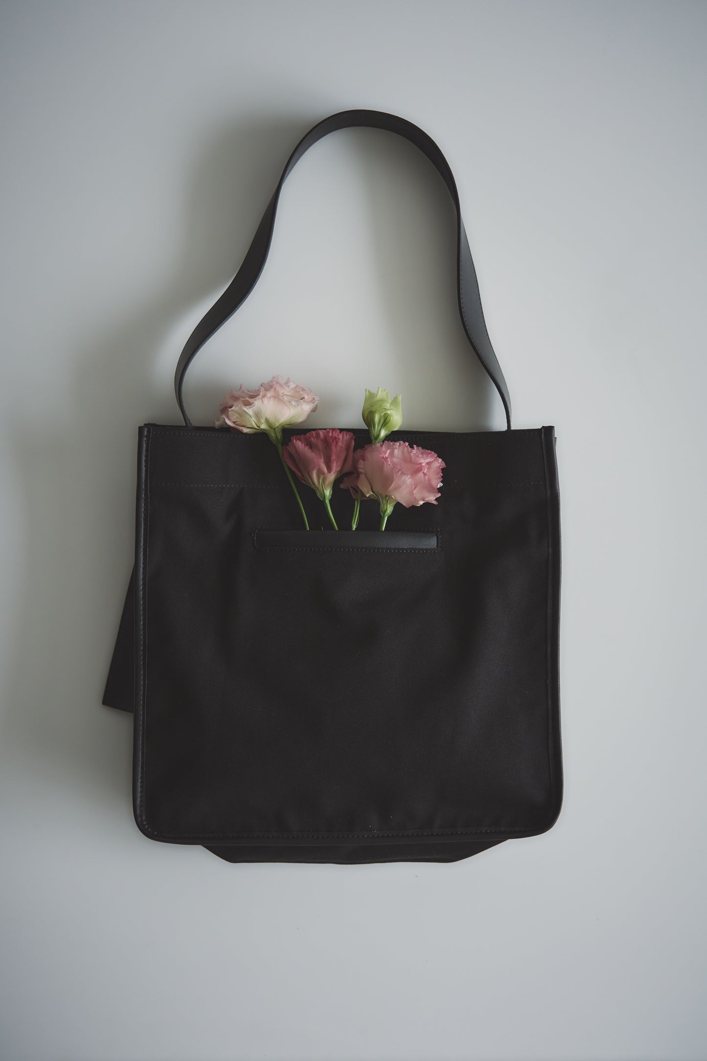 RT;ESKA / Shape Tote - Square / Black