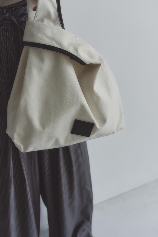 RT；ESKA / EDIT Tote / ivory
