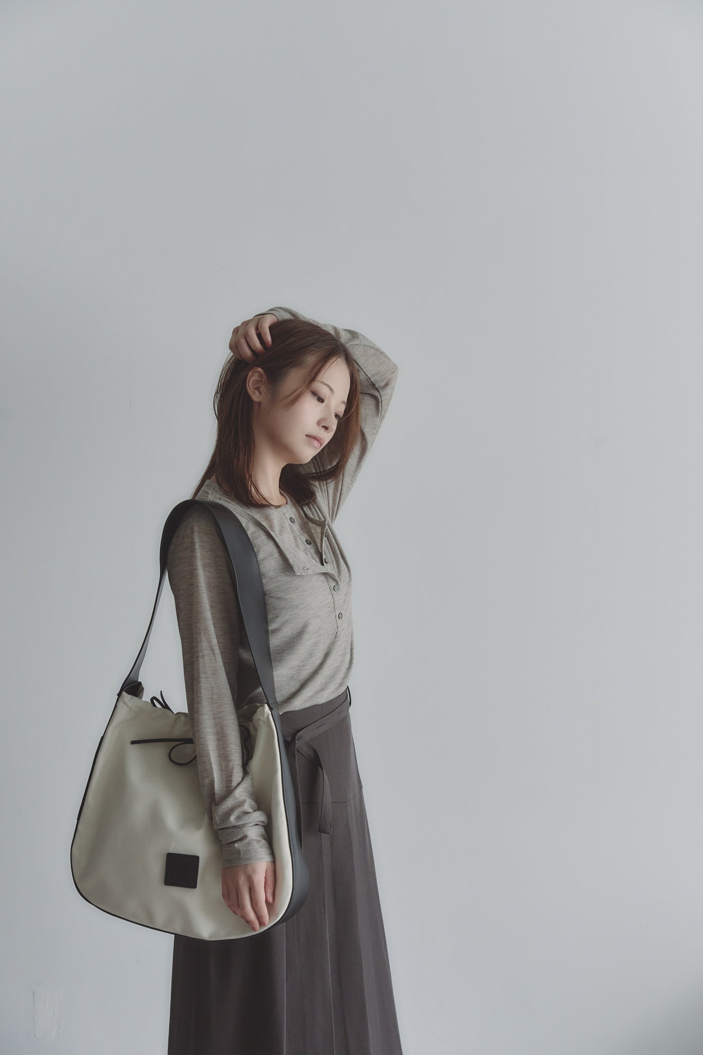 RT；ESKA / Shape Tote - Circle / ivory