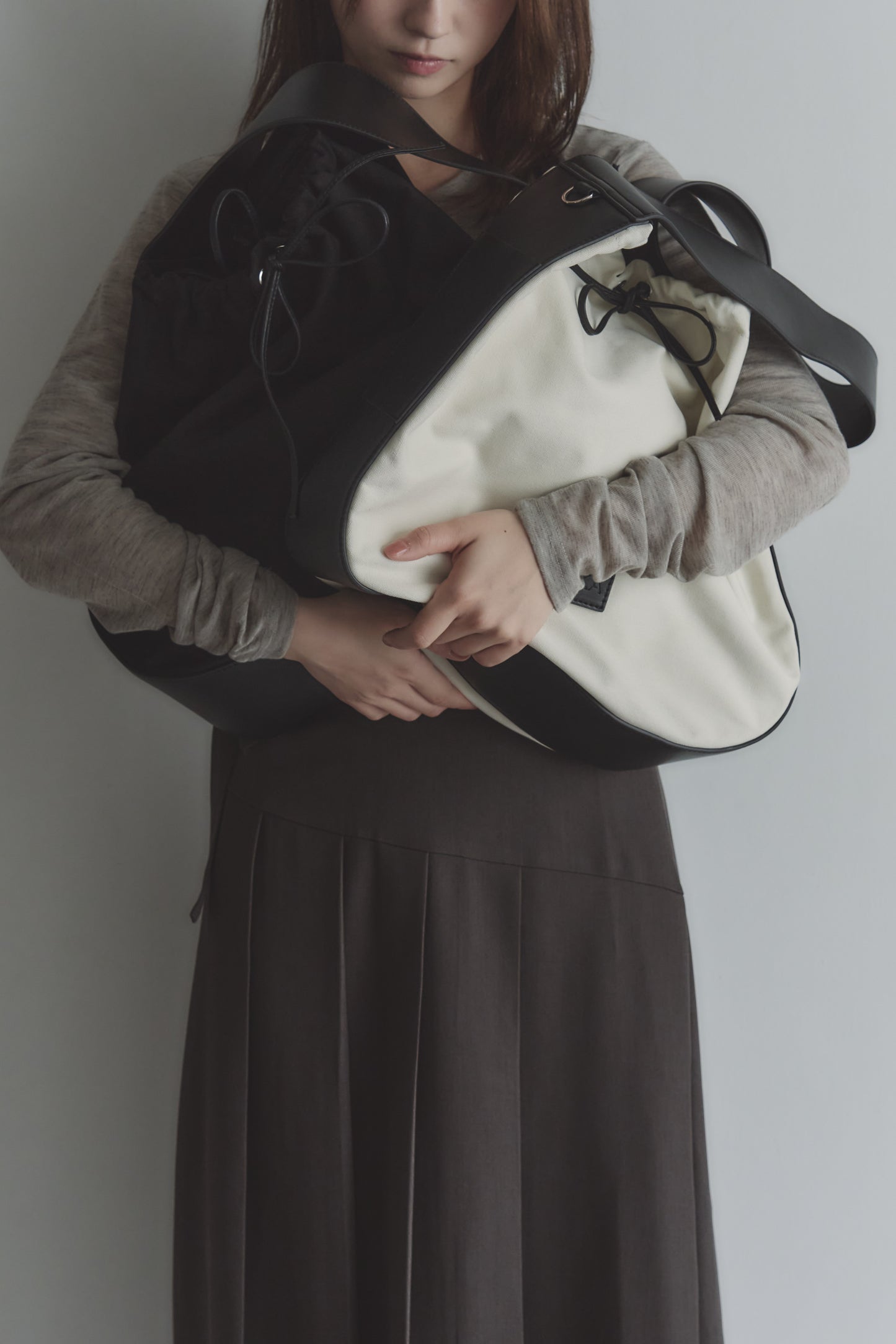 RT；ESKA / Shape Tote - Circle / ivory