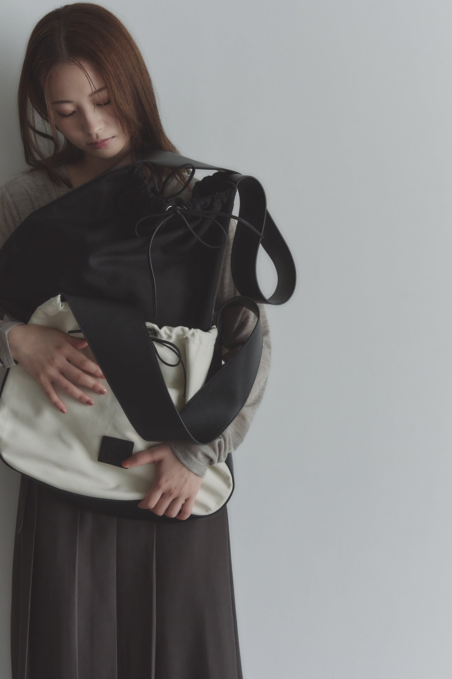 RT；ESKA / Shape Tote - Circle / ivory