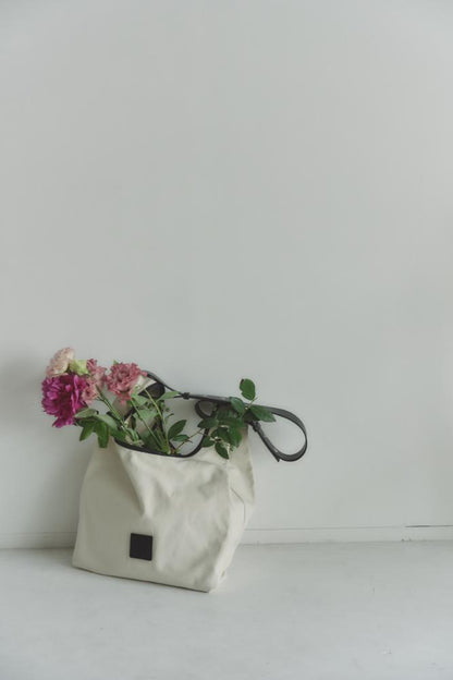 RT；ESKA / EDIT Tote / ivory