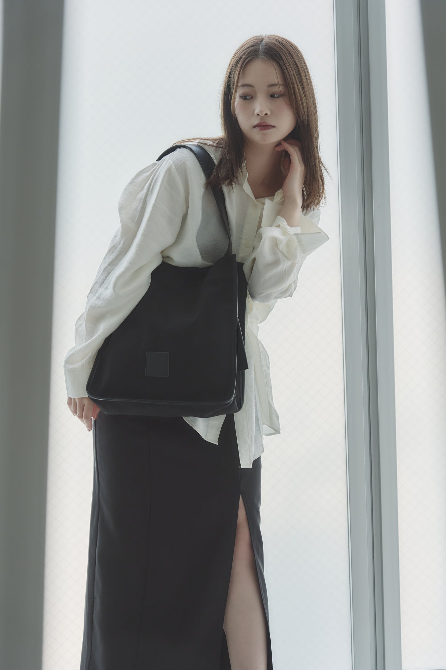 RT；ESKA / Shape Tote - Square / Black