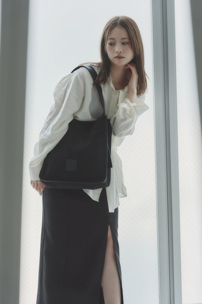 RT；ESKA / Shape Tote - Square / Black
