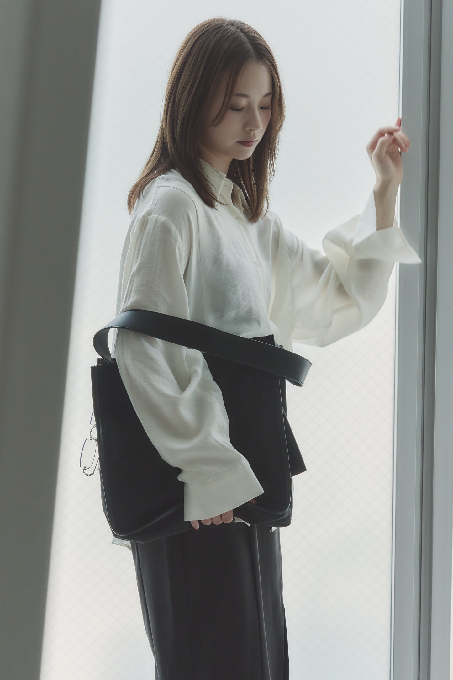 RT；ESKA / Shape Tote - Square / Black