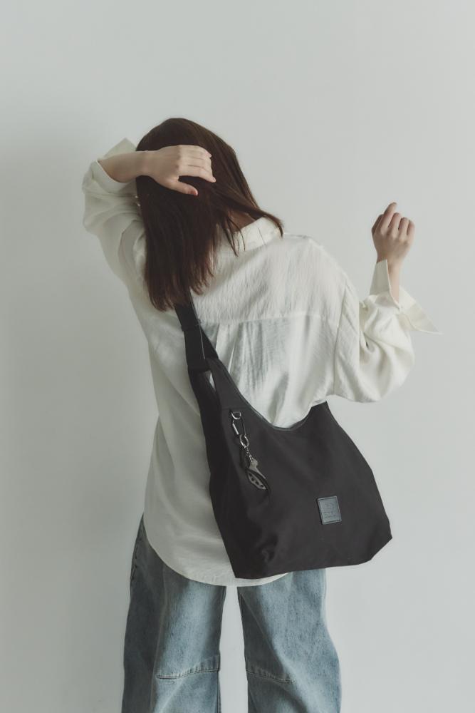 RT；ESKA / EDIT Tote / Black