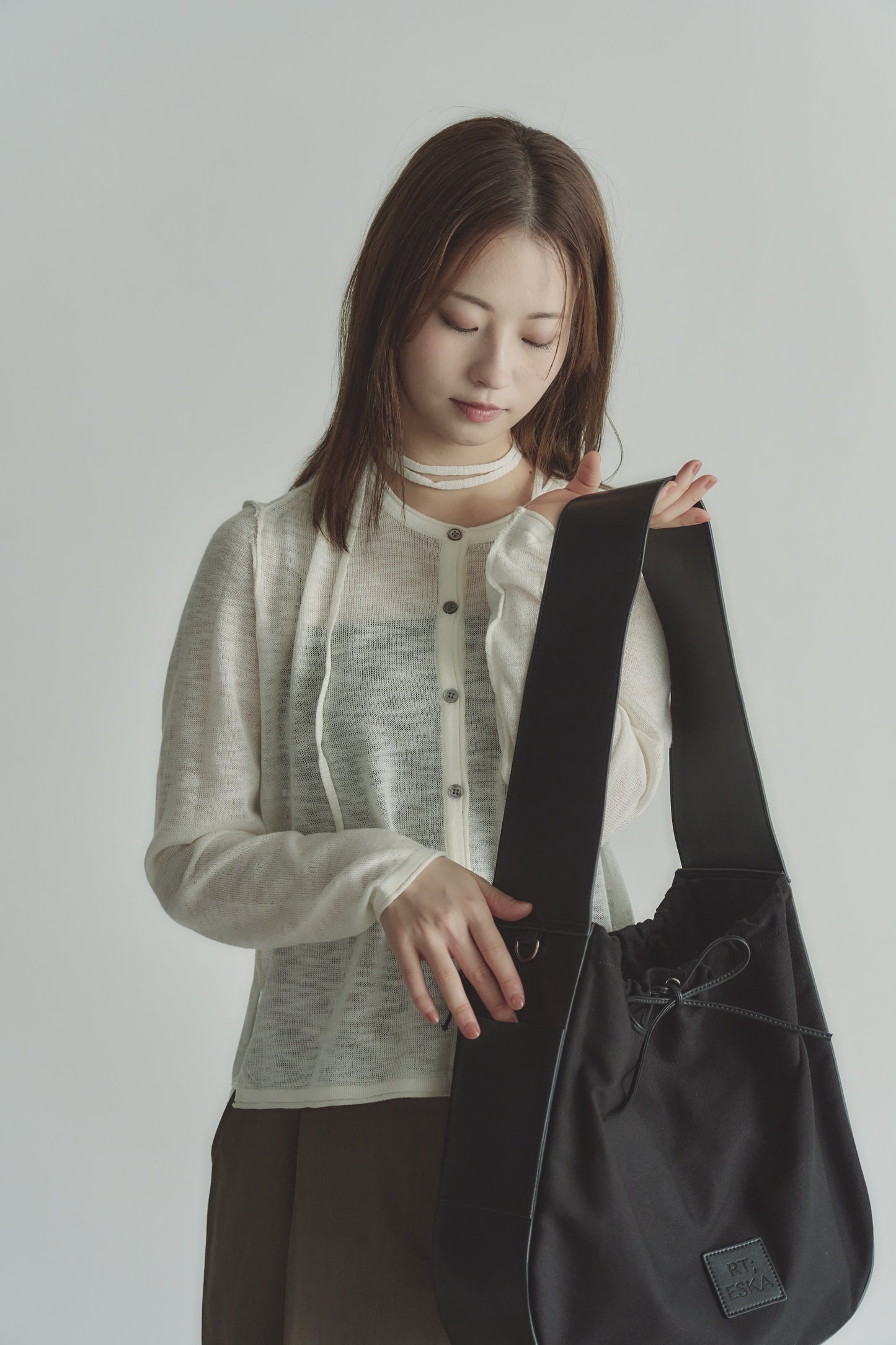 RT；ESKA / Shape Tote - Circle / Black