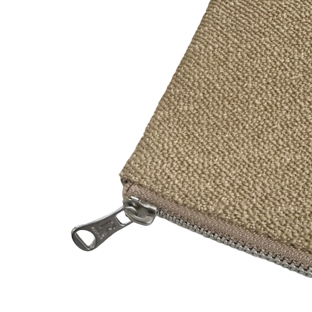 Textile by kvadrat / Pouch - L / 913801