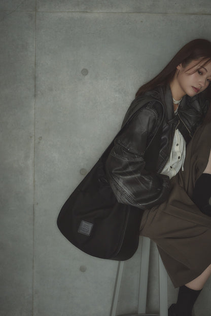 RT；ESKA / Shape Tote - Circle / Black