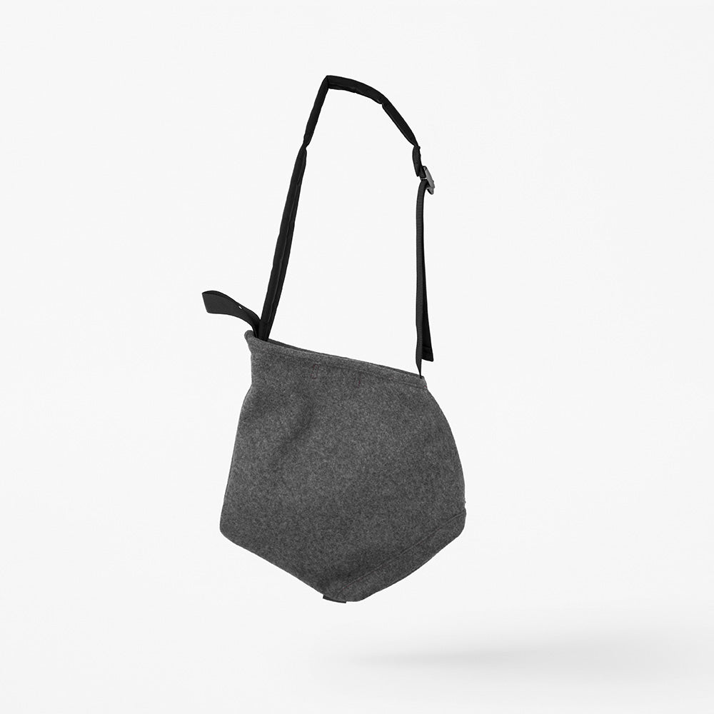 Textile by kvadrat × nendo / ruck-tote small Gray / 855001