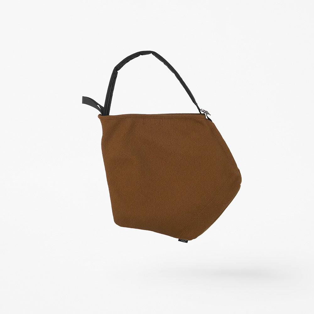 Textile by kvadrat × nendo / ruck-tote Brown / 855102
