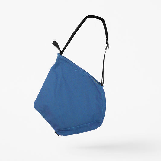 Textile by kvadrat × nendo / ruck-tote Large Blue / 855106