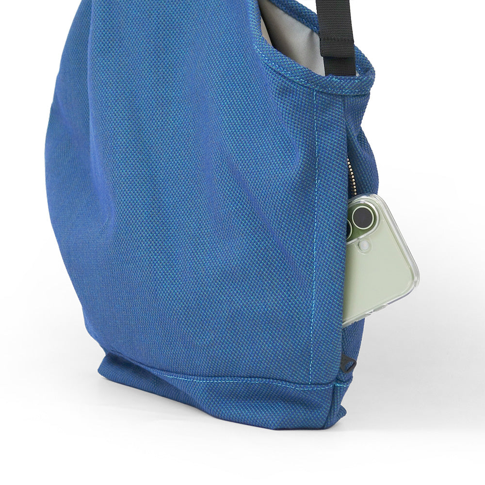 Textile by kvadrat × nendo / ruck-tote Large Blue / 855106