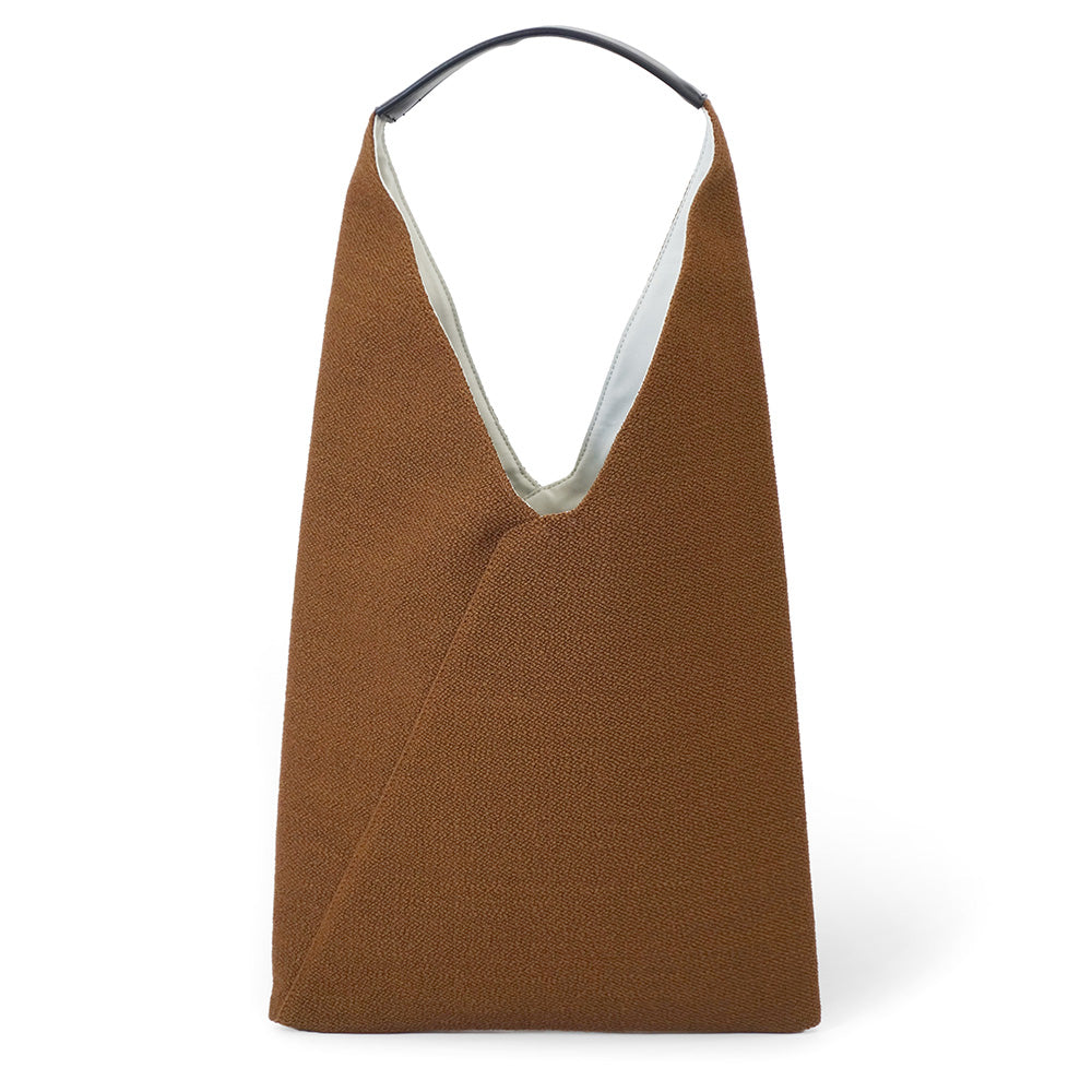 Textile by kvadrat / Round Brown / 855402