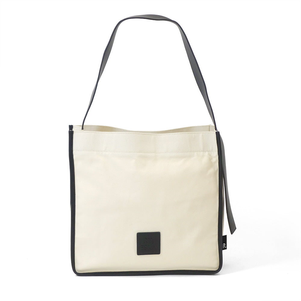 RT；ESKA / Shape Tote - Square / ivory