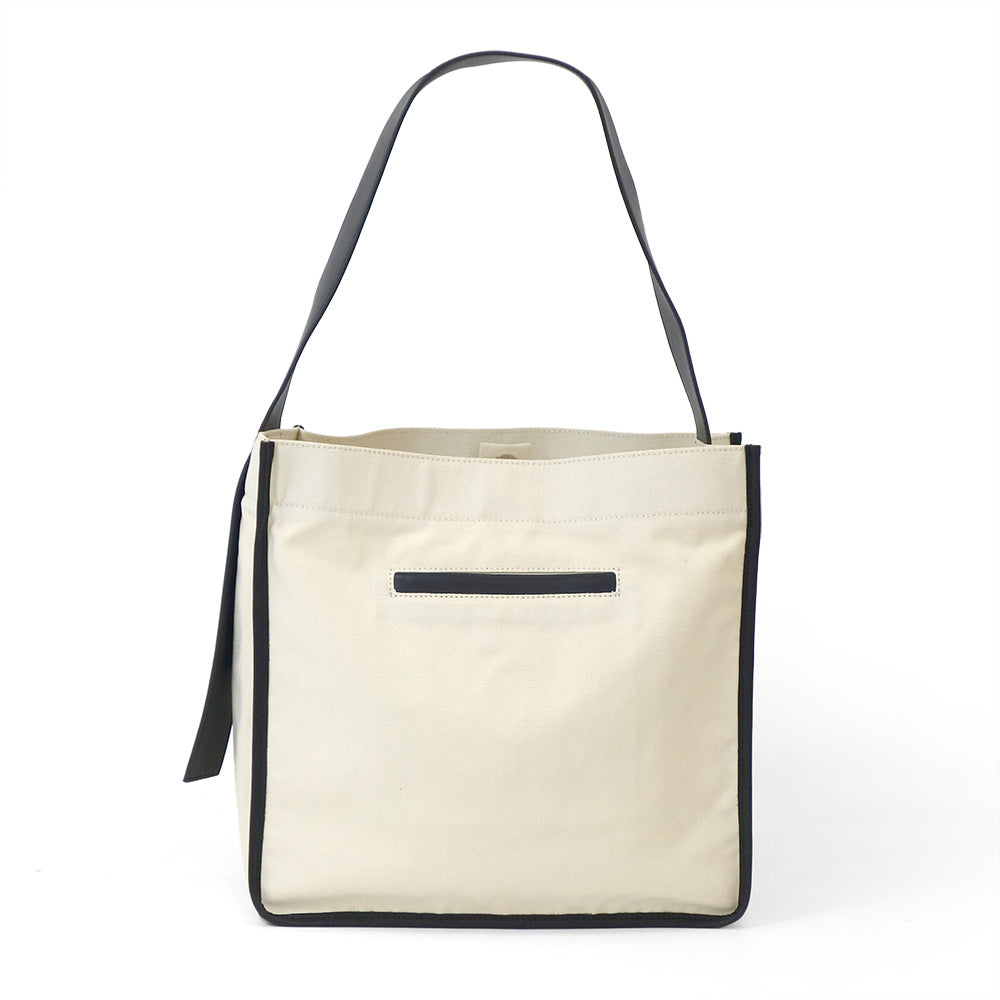 RT；ESKA / Shape Tote - Square / ivory
