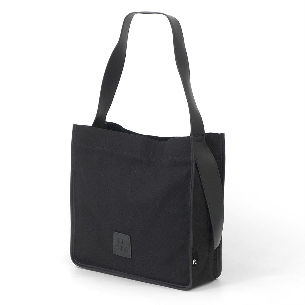 RT；ESKA / Shape Tote - Square / Black
