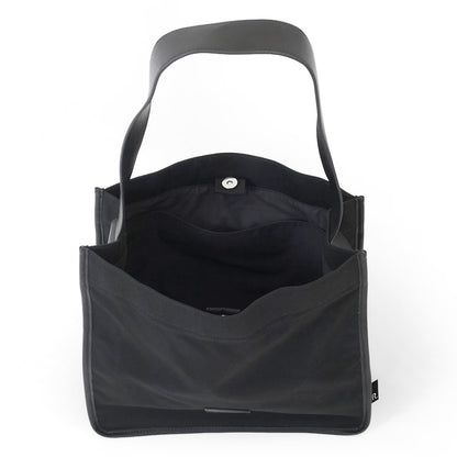 RT；ESKA / Shape Tote - Square / Black