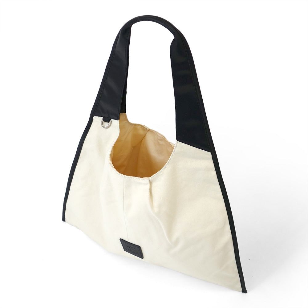 RT；ESKA / Shape Tote - Triangle / ivory